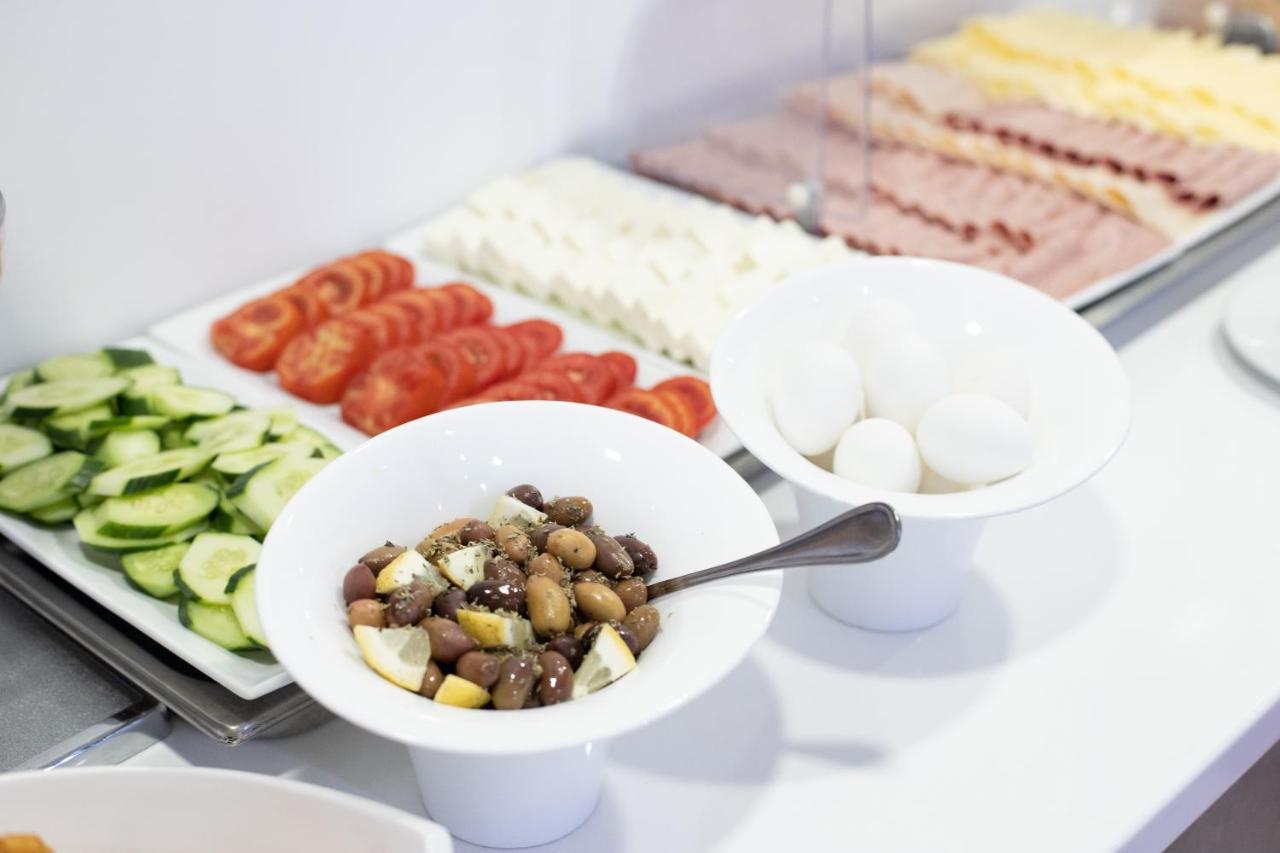 Jaroal Hotell Sarandë