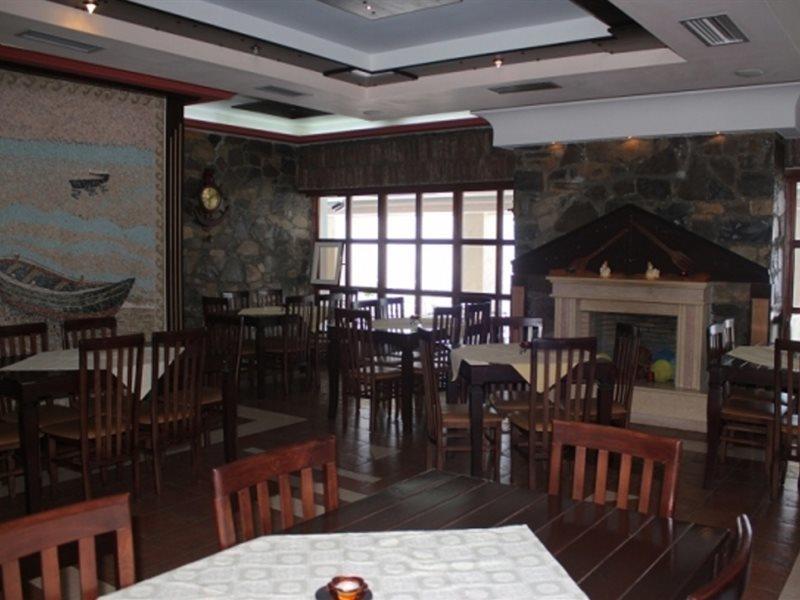Hotel Jaroal 4*